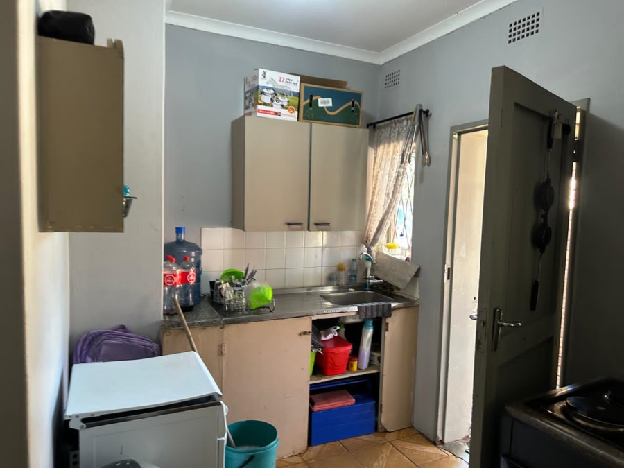 6 Bedroom Property for Sale in Oos Einde North West